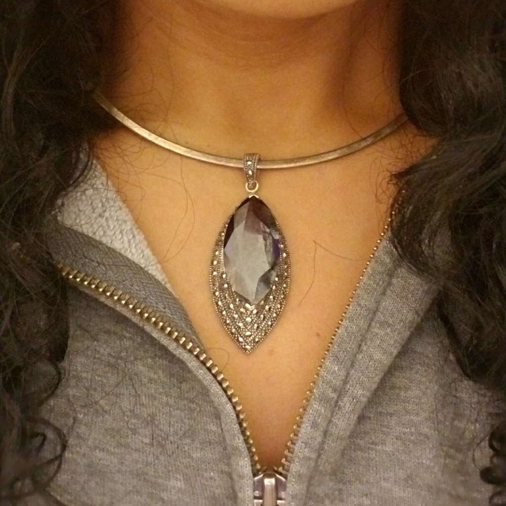 Vintage purple tear shape stone pendant!